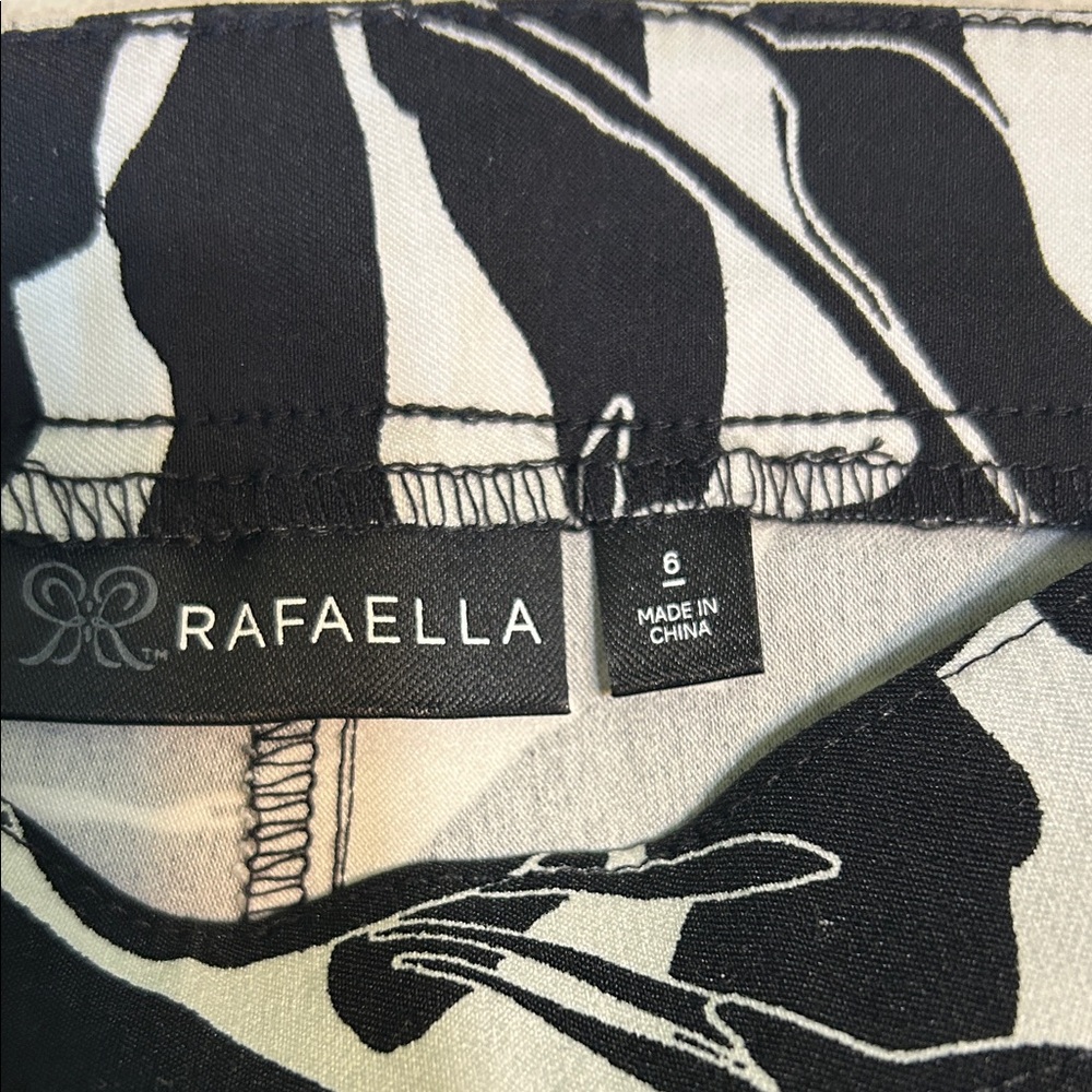 Rafaella Monochrome Black & White Printed short